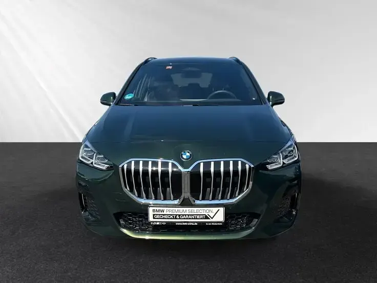 Gebraucht BMW 220 M Sport 163 PS (119 kW) 2025 Sanremo green metallic Coupé