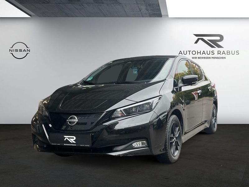 Schwarz Gebraucht 2022 Nissan Leaf Tekna Kleinwagen | 16.990 € (Etwas zu teuer) - Bild 1/4