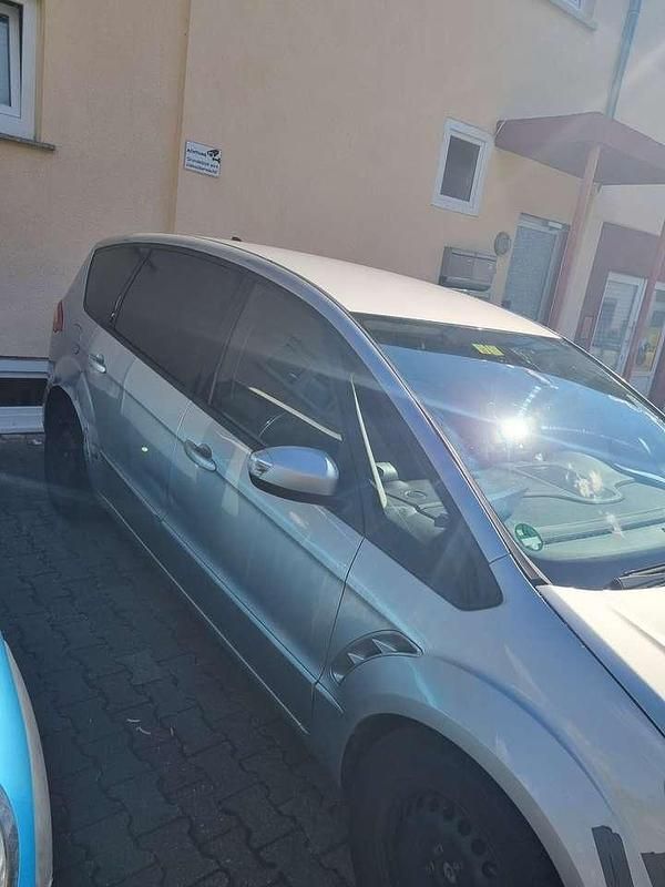 Second-hand Ford S-MAX S 140 CP (102 kW) 2012 Monovolum