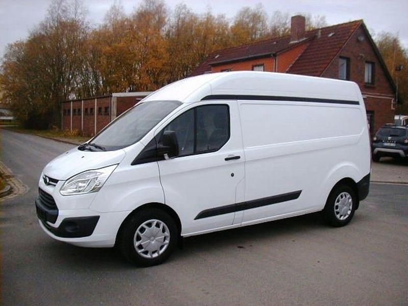 Gebraucht Ford Transit Custom Trend 131 PS (96 kW) 2018 Frozen white Van / Kleinbus