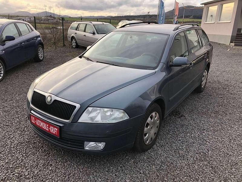 Gebraucht Skoda Octavia Ambiente 105 PS (77 kW) 2005 Graphite grau met. Kombi
