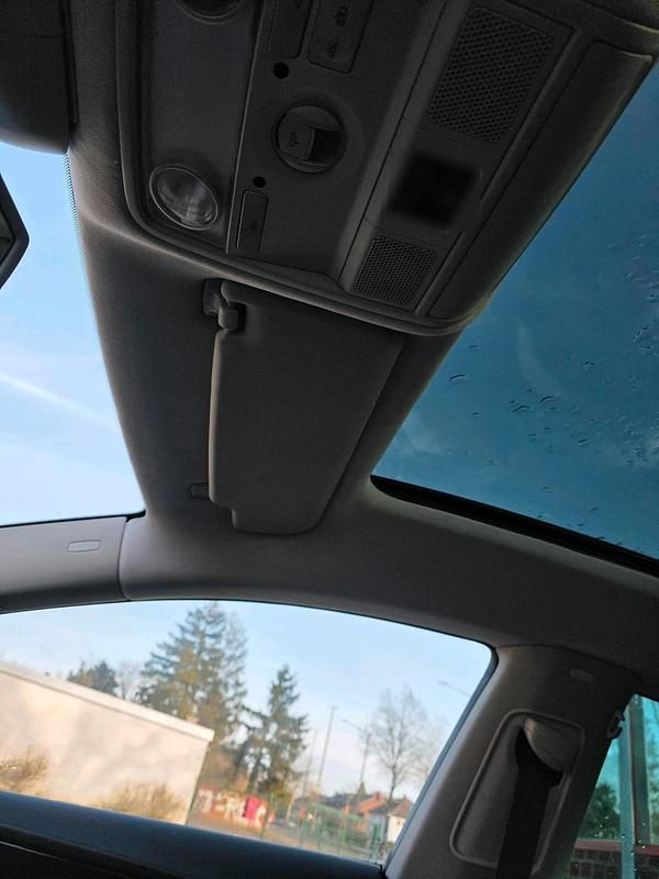 Second-hand VW CC 160 CP (117 kW) 2010 Negru Berlinǎ