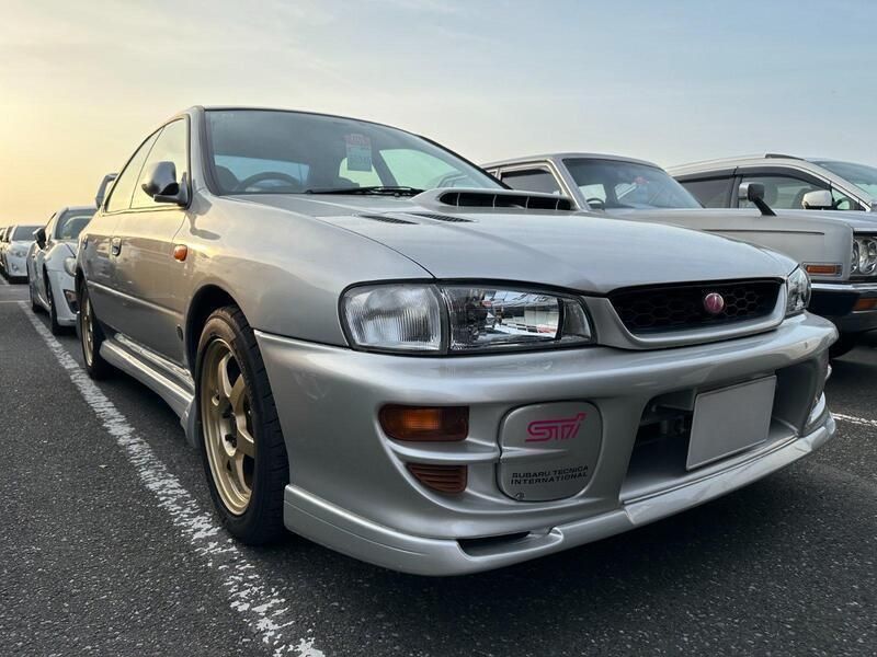 Silber Gebraucht 2000 Subaru Impreza Limousine | 27.990 € (Teuer) - Bild 1/4