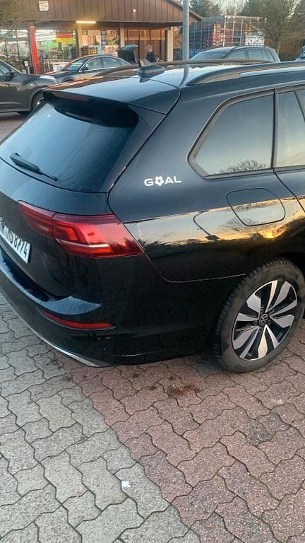 Gebraucht VW Golf VIII Goal 116 PS (85 kW) 2024 Schwarz Kombi