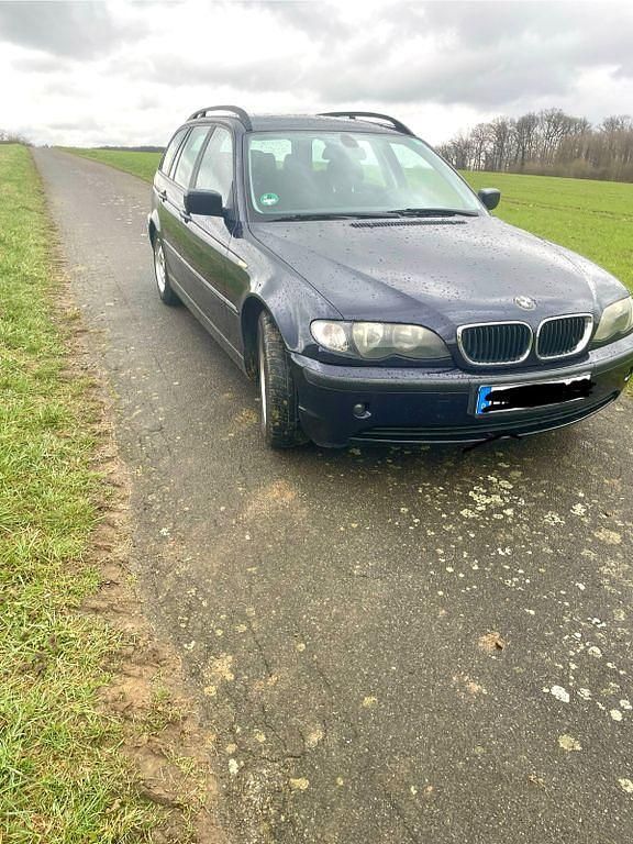 Gebraucht BMW 316 Exclusive 116 PS (85 kW) 2004 Blau Limousine