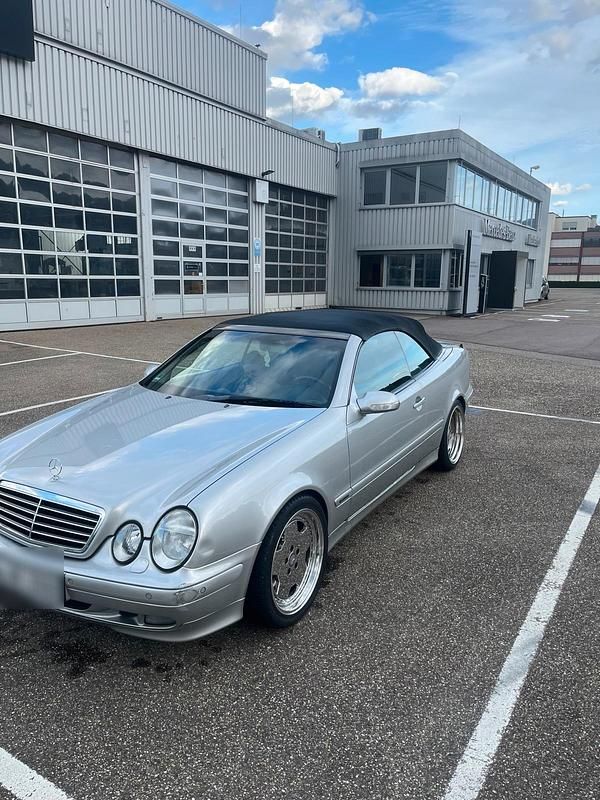 Silber Gebraucht 2000 Mercedes CLK320 Cabrio | 3.299 € (Guter Preis) - Bild 1/4