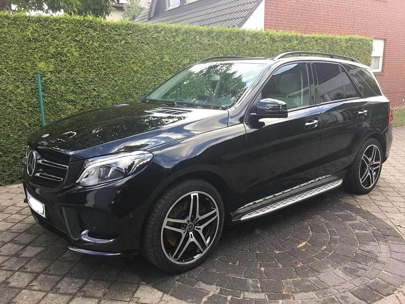 Gebraucht Mercedes GLE500 Exclusive 455 PS (334 kW) 2018 Schwarz SUV