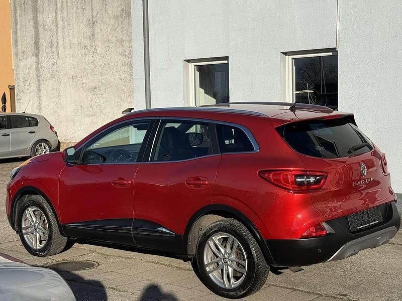 Gebraucht Renault Kadjar XMOD 131 PS (96 kW) 2016 Feuerrot SUV