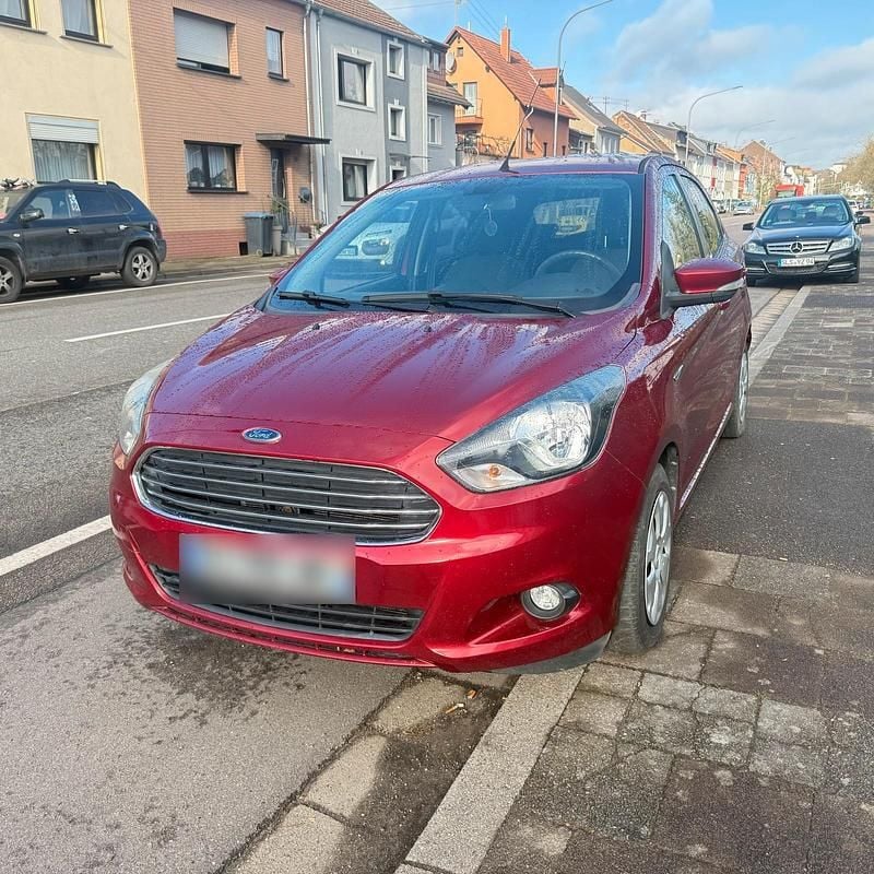 Gebraucht Ford Ka Plus 2017 Rot Kleinwagen
