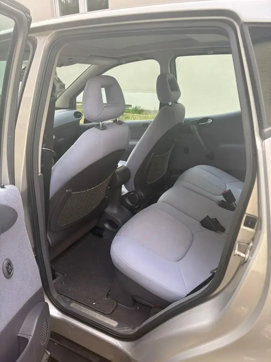Gebraucht Mercedes A160 102 PS (75 kW) 2000 Silber Kleinwagen