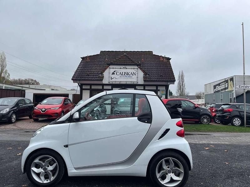 Tridionsicherheitszelle silbe Gebraucht 2012 Smart ForTwo Cabrio Passion Cabrio | 5.200 € (Superpreis) - Bild 1/4