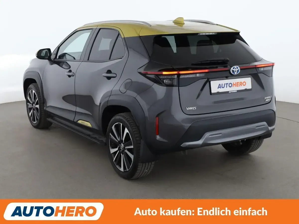 Gebraucht Toyota Yaris Cross Edition 116 PS (85 kW) 2021 Grau SUV