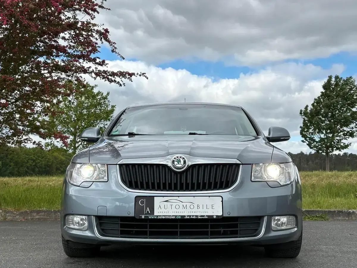 Gebraucht Skoda Superb Elegance 160 PS (117 kW) 2008 Grau Limousine