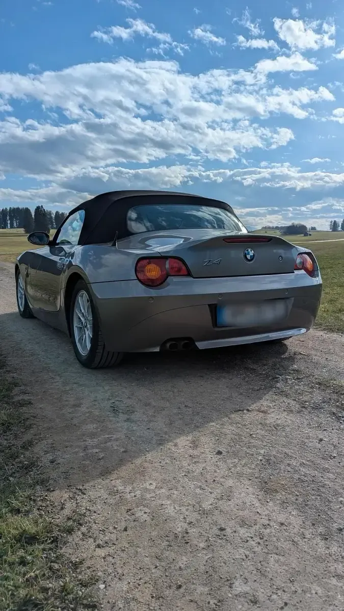 Gebraucht BMW Z4 170 PS (125 kW) 2004 Grau Cabrio