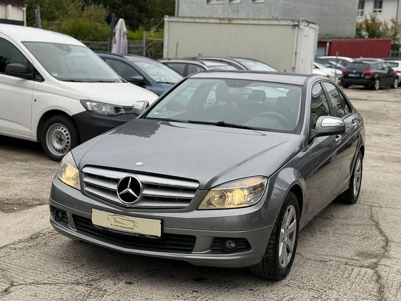 Silber Gebraucht 2007 Mercedes C200 Classic Limousine | 4.499 € (Fairer Preis) - Bild 1/4