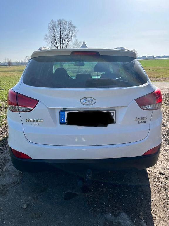 Gebraucht Hyundai ix35 Trend 116 PS (85 kW) 2015 Weiß SUV