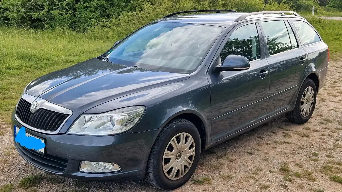 Używany Skoda Octavia 160 KM (117 kW) 2011 Szary Kombi