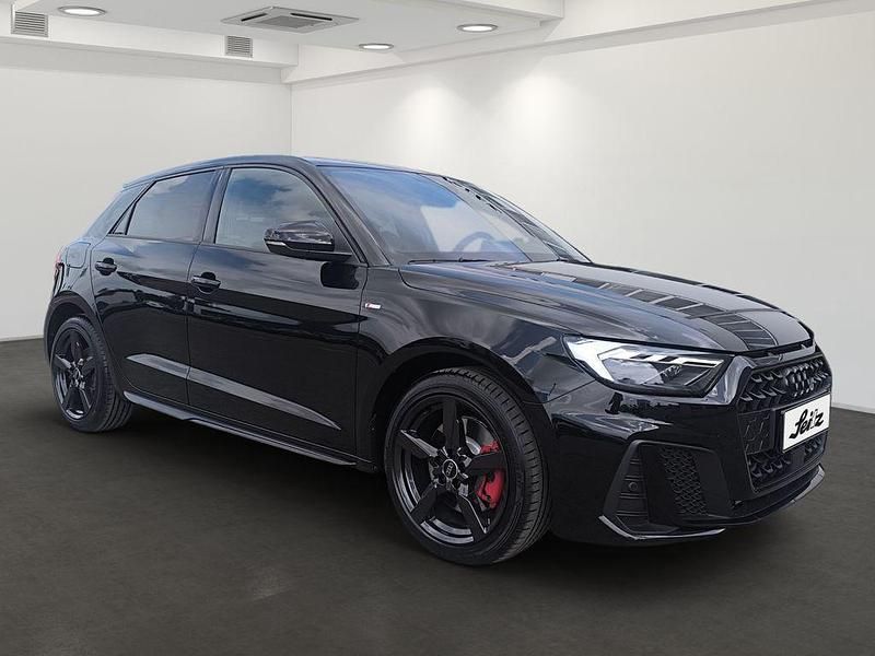Neu Audi A1 Sportback S-Line 207 PS (152 kW) 2025 Mythosschwarz metallic Kleinwagen
