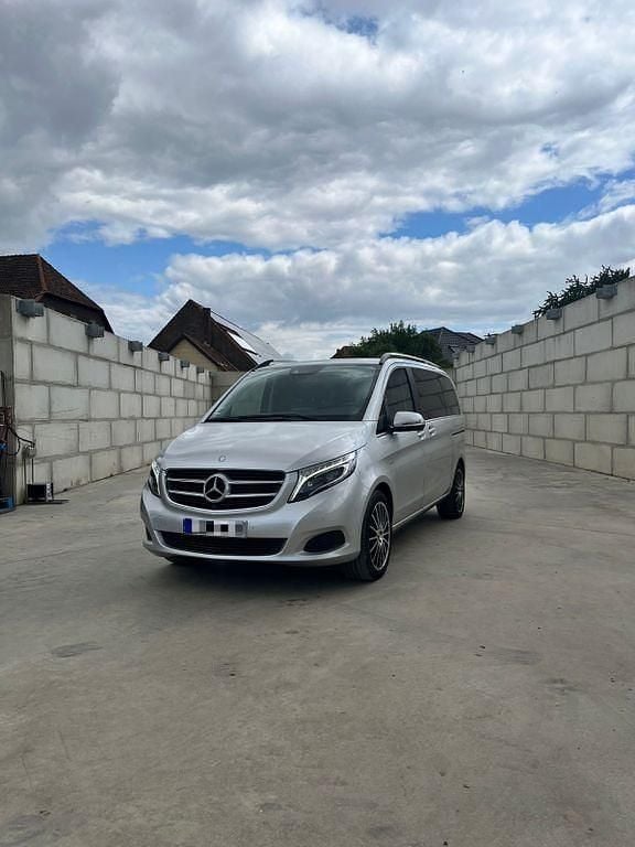 Gebraucht 2017 Mercedes V250 Avantgarde Van / Kleinbus | 38.600 € (Superpreis) - Bild 1/4