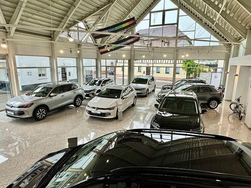 Gebraucht VW T-Cross Life 116 PS (85 kW) 2025 Rot SUV