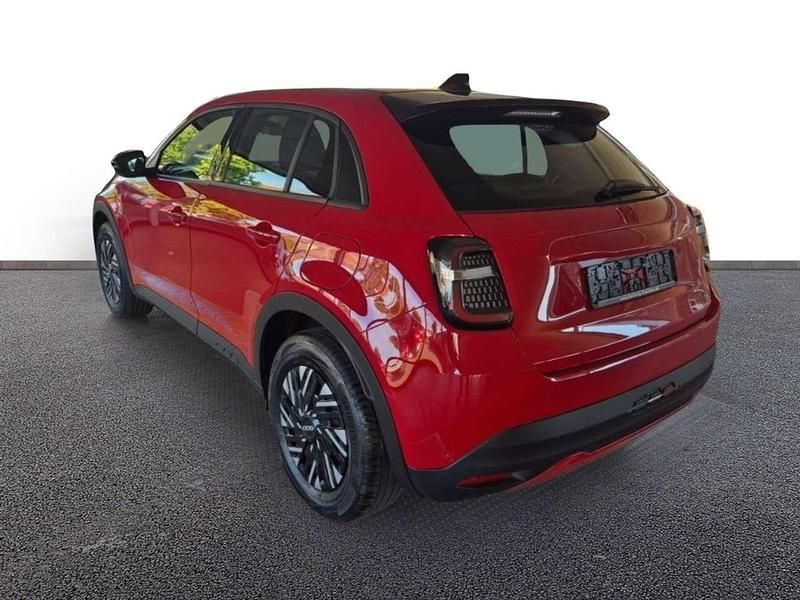 Gebraucht Fiat 600 114 kW (156 PS) 2024 Rot SUV