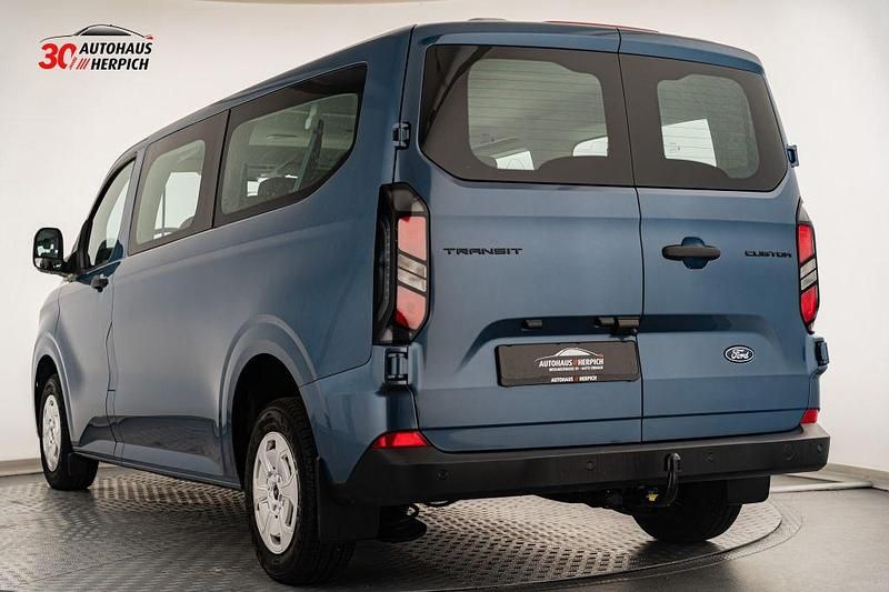 Gebraucht Ford Transit Custom Trend 170 PS (125 kW) 2024 Chromablau metallic Van / Kleinbus