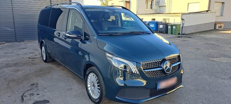 Gebraucht 2020 Mercedes Vito Van / Kleinbus | 29.999 € - Bild 1/4