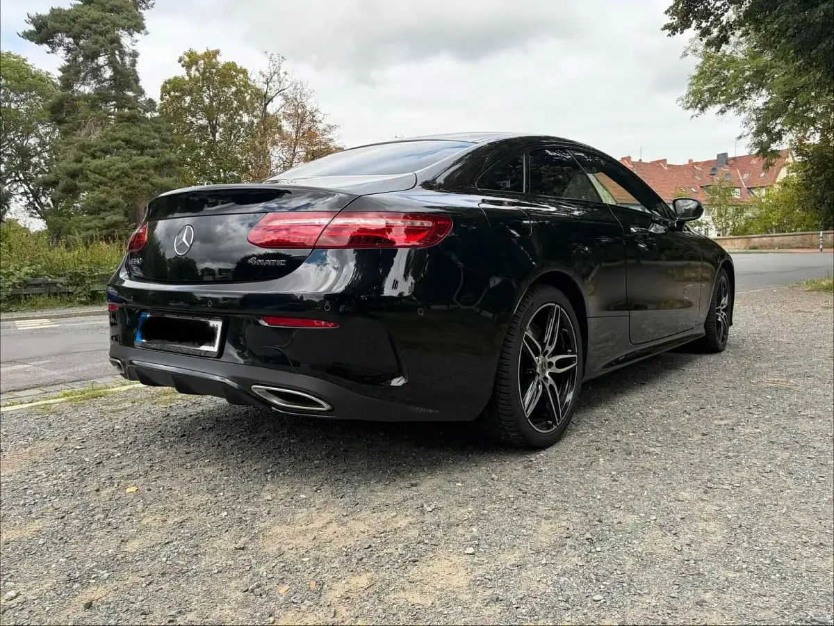 Gebraucht Mercedes E450 367 PS (269 kW) 2019 Schwarz Coupé