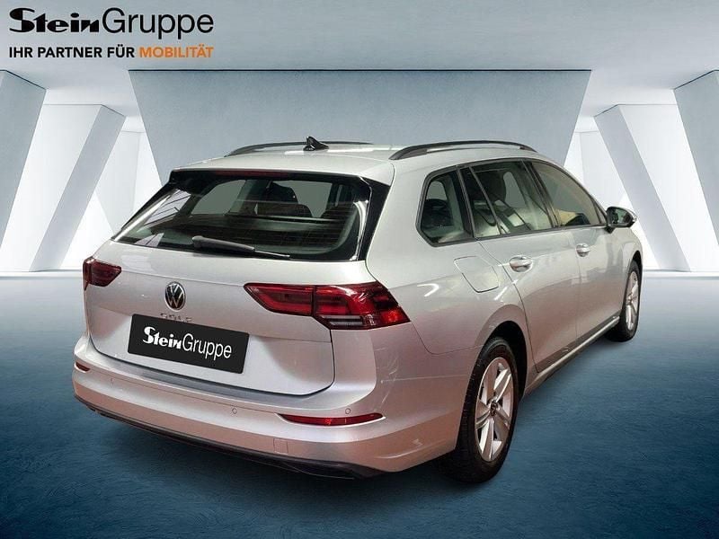 Gebraucht VW Golf VIII 150 PS (110 kW) 2022 Silber Limousine