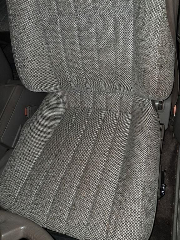 Occasion Nissan Laurel 84 ch (61 kW) 1987 Marron Berline