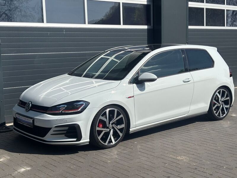 Weiß Gebraucht 2019 VW Golf VII GTI Limousine | 19.890 € (Fairer Preis) - Bild 1/4