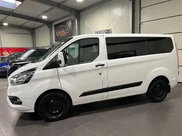 Usata Ford Transit Custom 105 CV (77 kW) 2018 Bianco Station wagon
