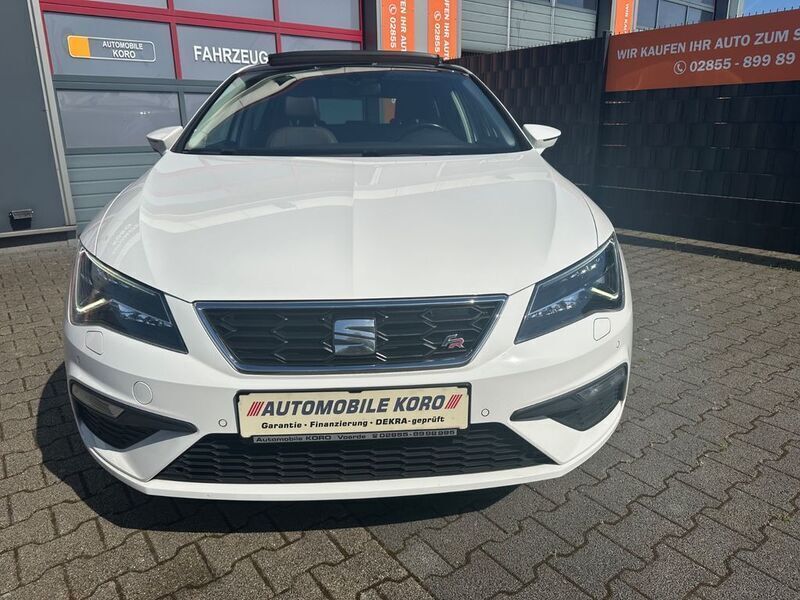Weiß Gebraucht 2019 Seat Leon FR Limousine | 15.980 € (Fairer Preis) - Bild 1/4