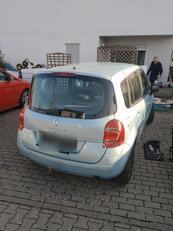 Gebraucht Renault Modus 100 PS (73 kW) 2008 Beige Van / Kleinbus