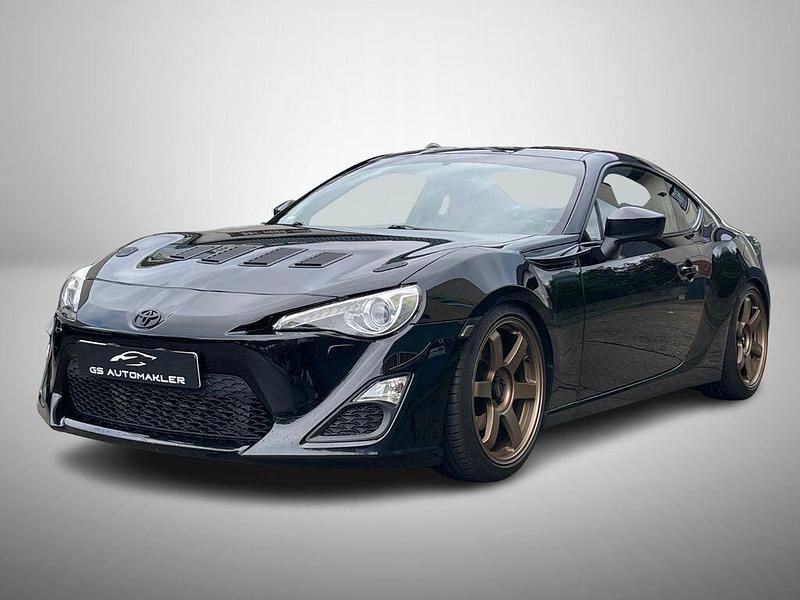 Schwarz Gebraucht 2013 Toyota GT86 GT Coupé | 29.999 € - Bild 1/4