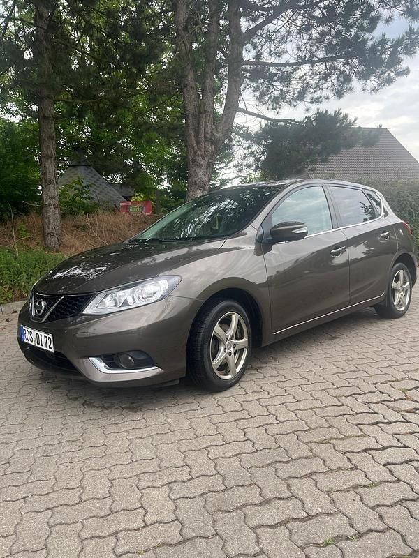 Gold Gebraucht 2017 Nissan Pulsar Kleinwagen | 7.999 € (Guter Preis) - Bild 1/4