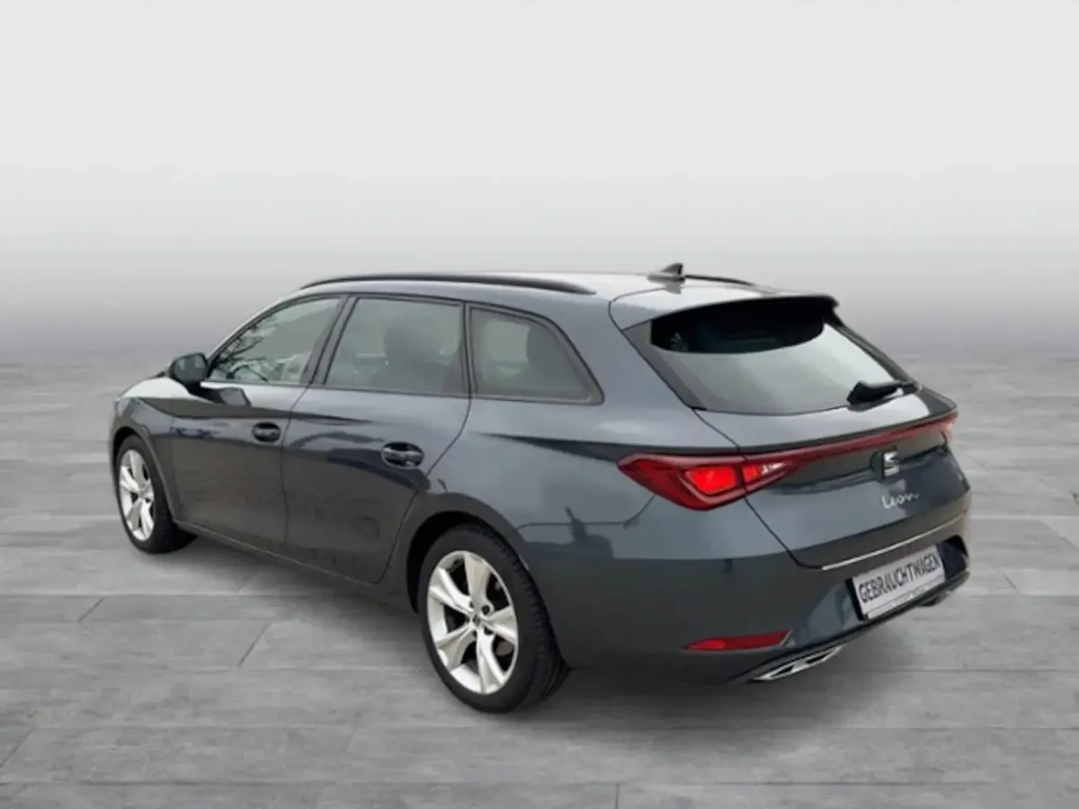 Gebraucht Seat Leon FR 150 PS (110 kW) 2023 Magnetic grau metallic Kombi