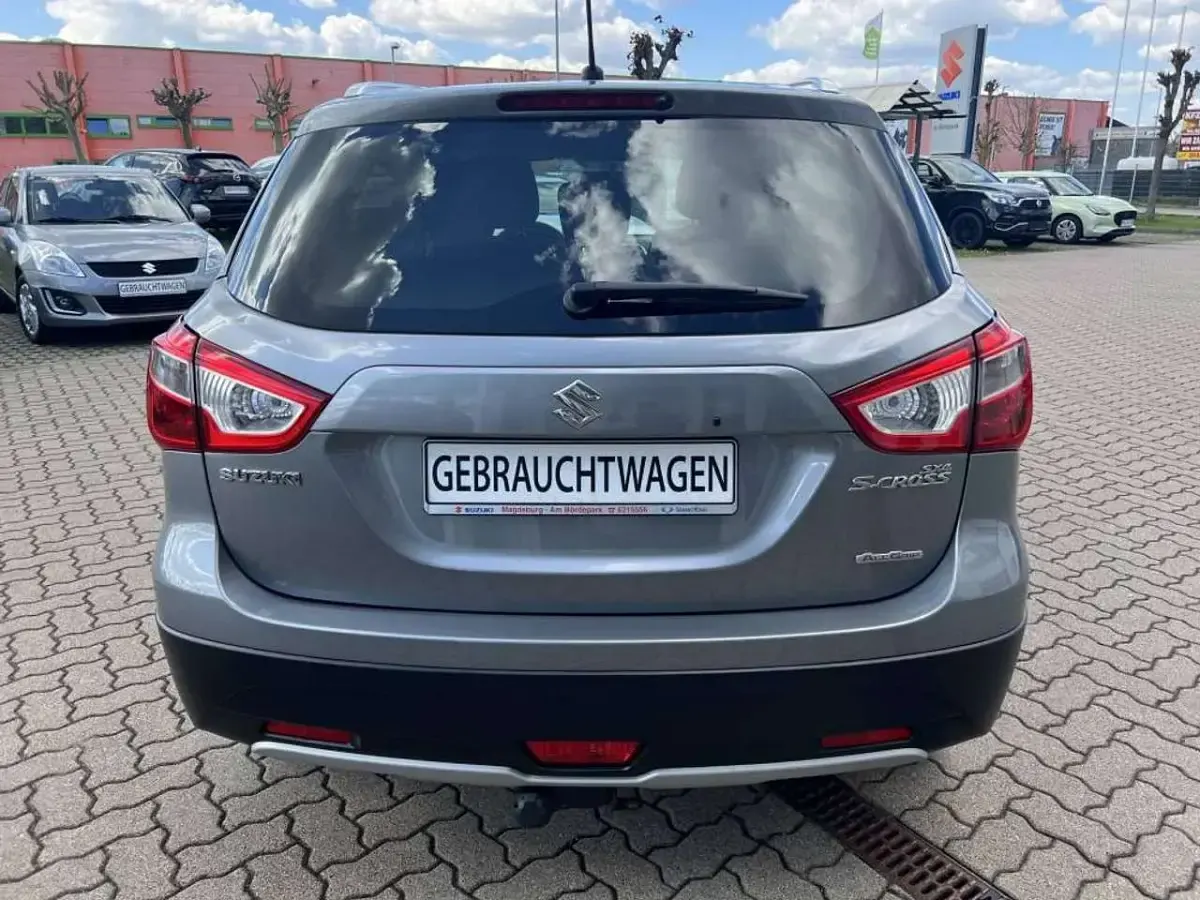 Gebraucht Suzuki SX4 S-Cross Comfort 120 PS (88 kW) 2015 Galactic gray metallic SUV