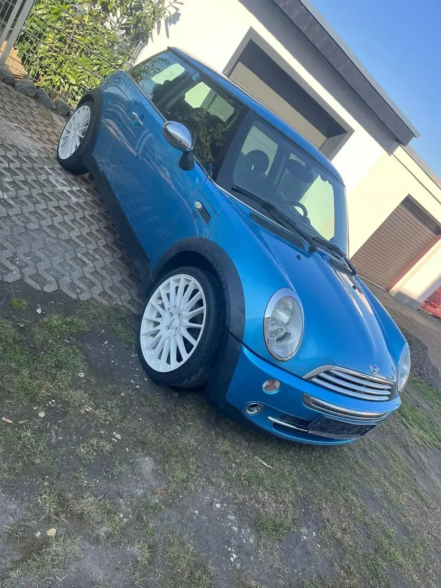 Usata Mini ONE 90 CV (66 kW) 2005 Blu Utilitaria