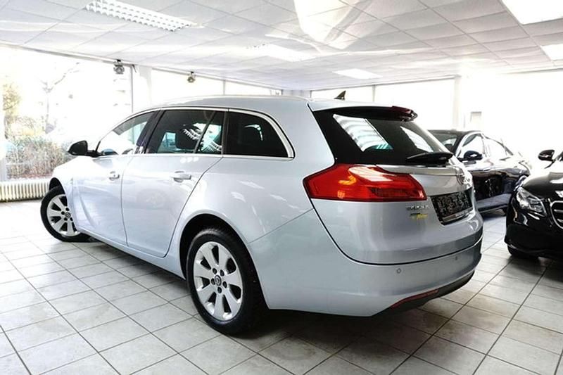 Gebraucht Opel Insignia 179 PS (131 kW) 2012 Silber Kombi