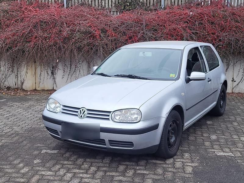 Gebraucht VW Golf Edition 101 PS (74 kW) 2002 Grau Coupé