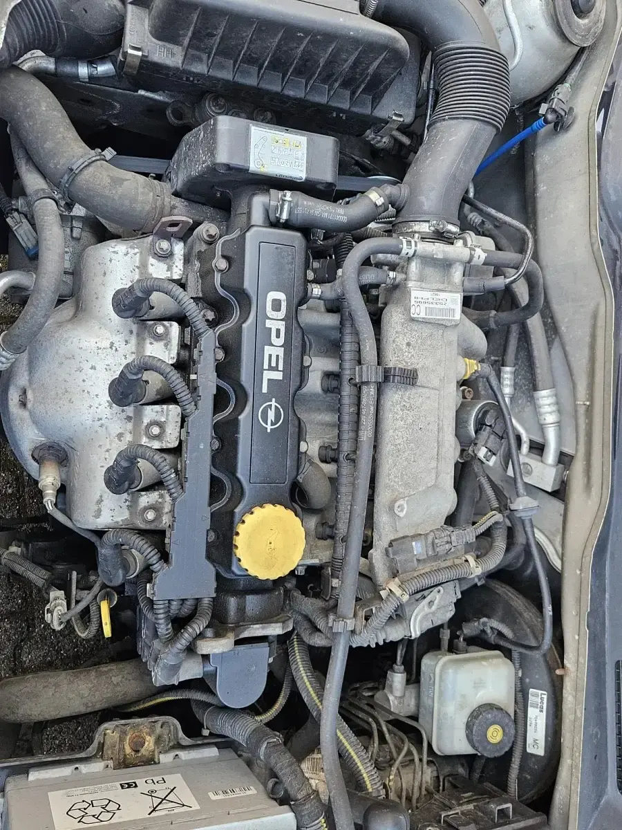Gebraucht Opel Astra 84 PS (61 kW) 2002 Gelb Kleinwagen