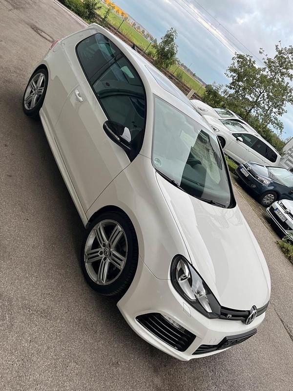Gebraucht VW Golf R 270 PS (198 kW) 2011 Weiß Coupé