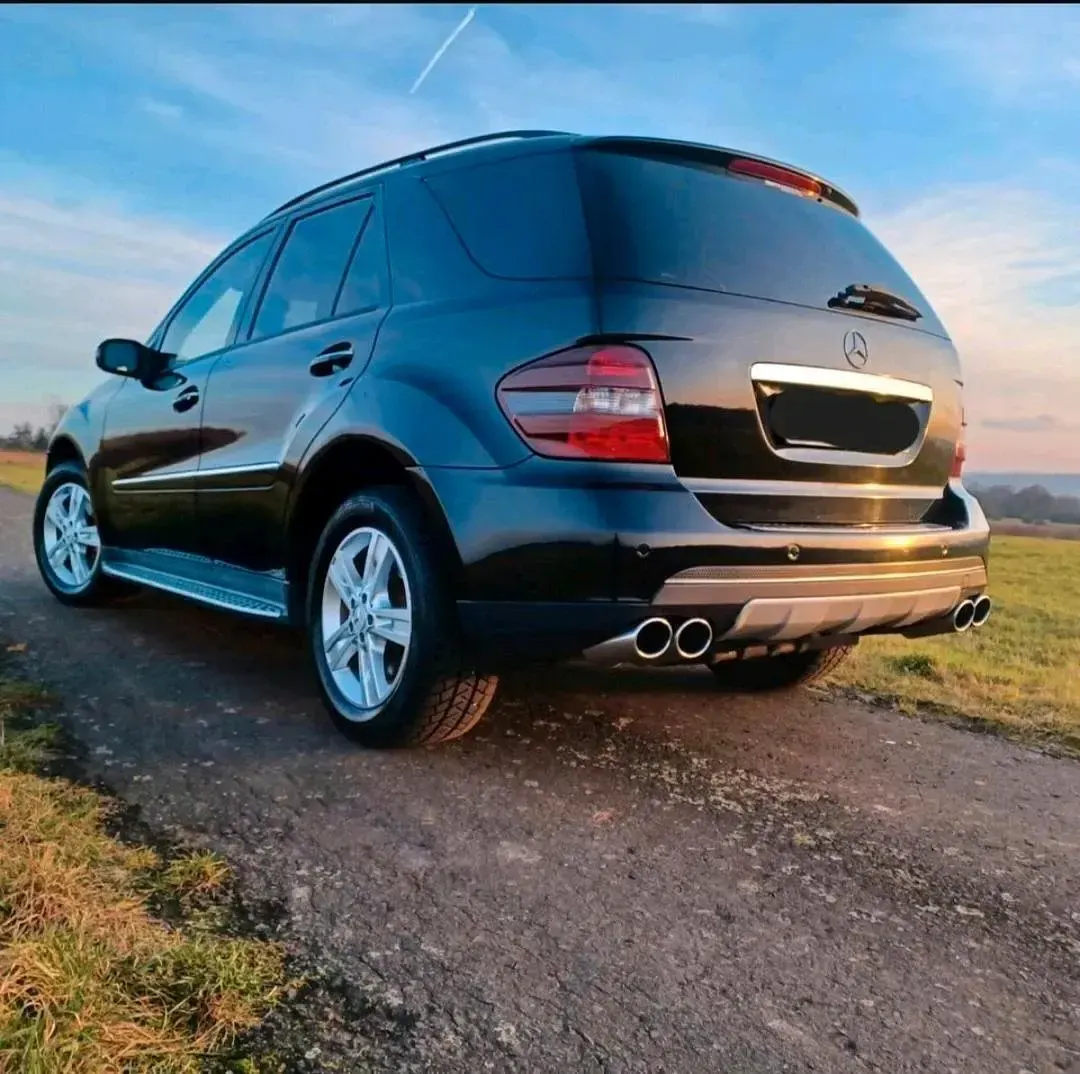 Gebraucht Mercedes ML350 272 PS (200 kW) 2006 Schwarz SUV