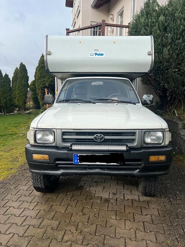 Gebraucht Toyota HiLux 83 PS (61 kW) 1992 Weiß Pickup