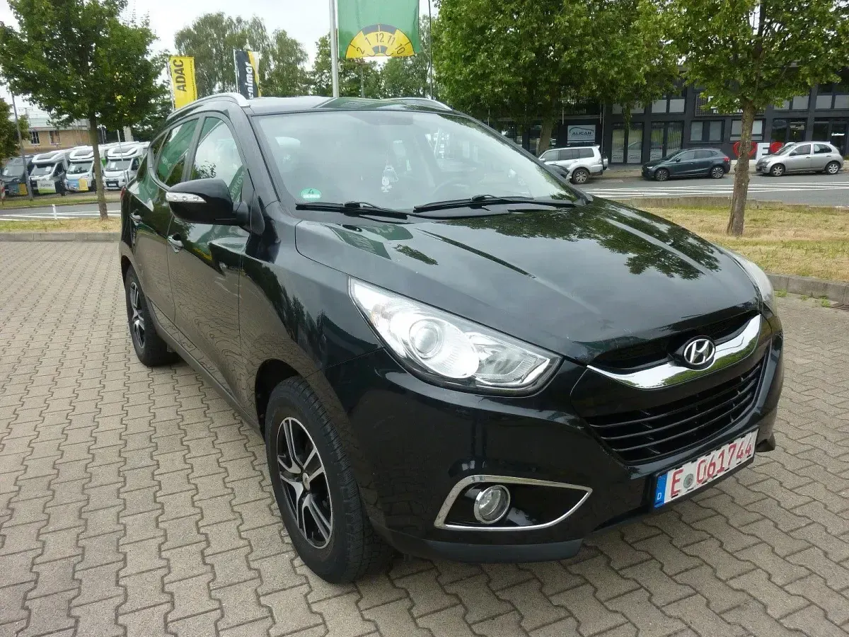 Gebraucht Hyundai ix35 Style 136 PS (100 kW) 2010 Schwarz SUV