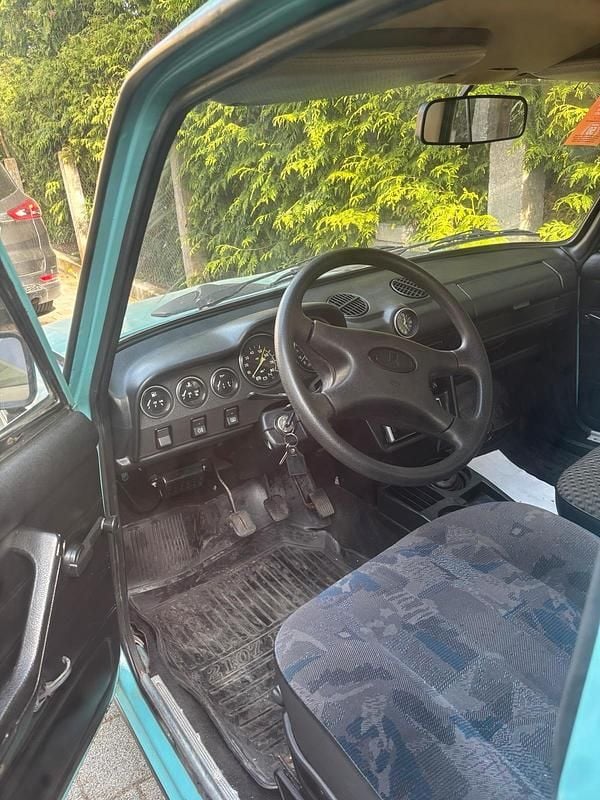 Second-hand Lada 2106 71 CP (52 kW) 2001 Albastru Berlinǎ