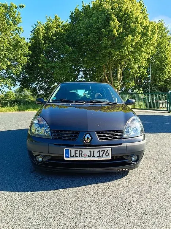 Gebraucht Renault Clio II Dynamique 65 PS (47 kW) 2002 Schwarz Limousine