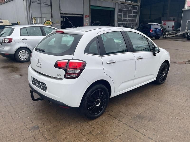 Gebraucht Citroën C3 SELECTION 82 PS (60 kW) 2016 Weiß Kleinwagen