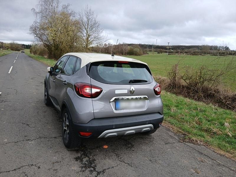 Gebraucht Renault Captur Intens 90 PS (66 kW) 2018 Beige SUV